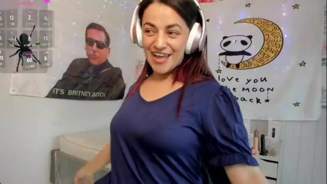 Image 10 of azucenaxxxgp Stream on Chaturbate on 1 month ago