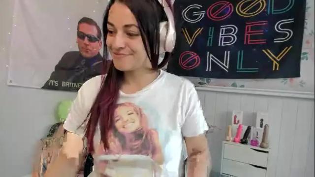Image 3 of azucenaxxxgp Stream on Chaturbate on 1 month ago
