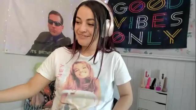 Image 8 of azucenaxxxgp Stream on Chaturbate on 1 month ago