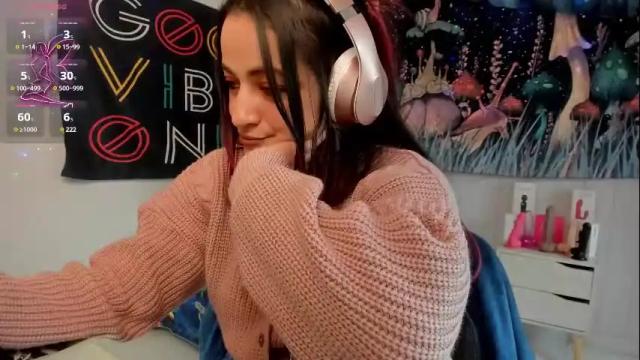 Image 3 of azucenaxxxgp Stream on Chaturbate on 13 days ago