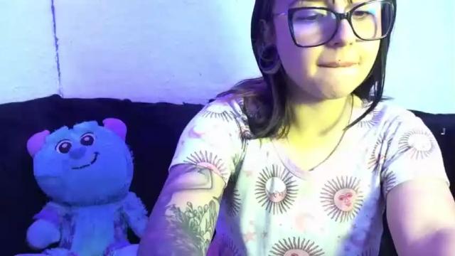 Image 3 of azul_berry Stream on Chaturbate on 14 months ago