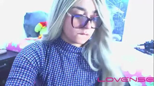 Image 11 of azul_berry Stream on Chaturbate on 2 months ago