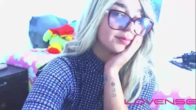 Image 4 of azul_berry Stream on Chaturbate on 2 months ago