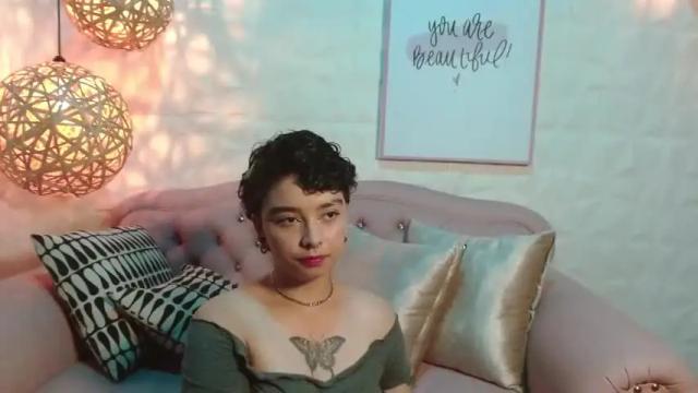 Image 2 of azulbernald Stream on Chaturbate on 15 months ago