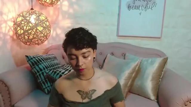 Image 3 of azulbernald Stream on Chaturbate on 15 months ago