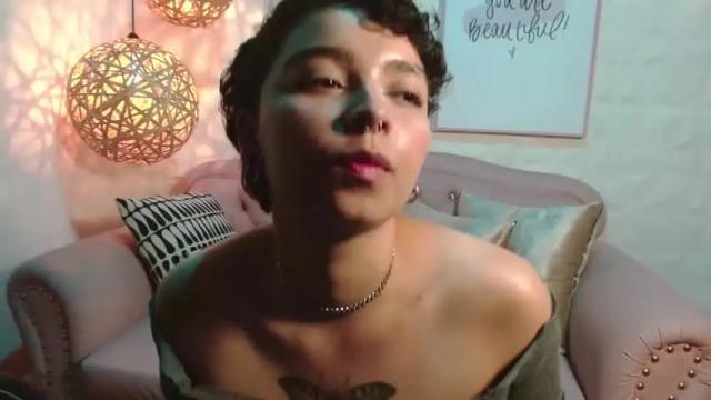 Image 6 of azulbernald Stream on Chaturbate on 15 months ago