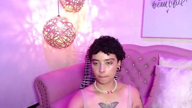 Image 11 of azulbernald Stream on Chaturbate on 15 months ago