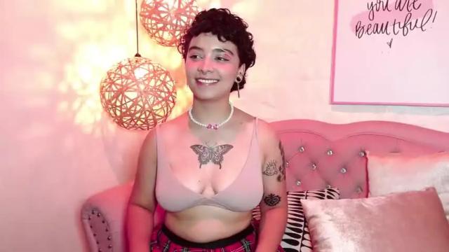 Image 3 of azulbernald Stream on Chaturbate on 15 months ago