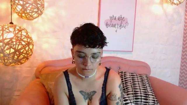 Image 2 of azulbernald Stream on Chaturbate on 14 months ago