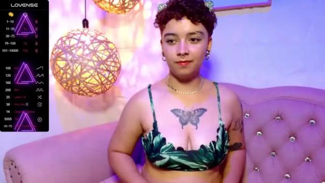 Image 11 of azulbernald Stream on Chaturbate on 14 months ago