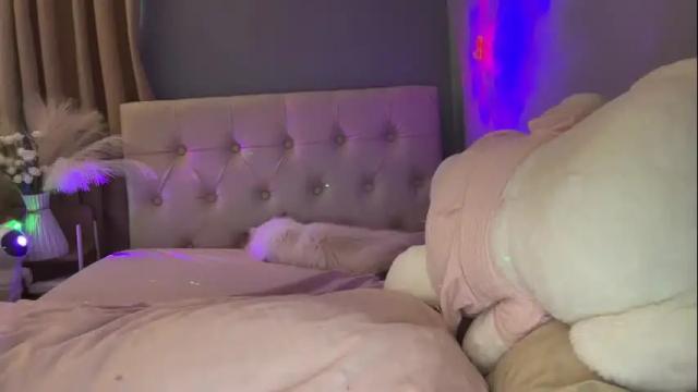 Image 8 of azumifox19 Stream on Chaturbate on 12 days ago