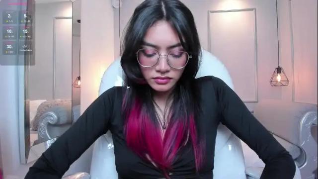 Image 11 of azurakindong Stream on Chaturbate on 1 month ago