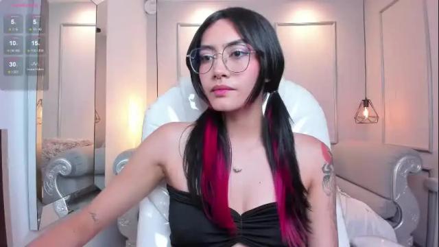 Image 10 of azurakindong Stream on Chaturbate on 1 month ago
