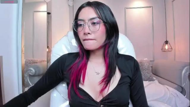 Image 6 of azurakindong Stream on Chaturbate on 28 days ago