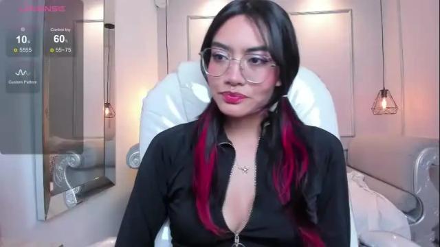 Image 8 of azurakindong Stream on Chaturbate on 27 days ago