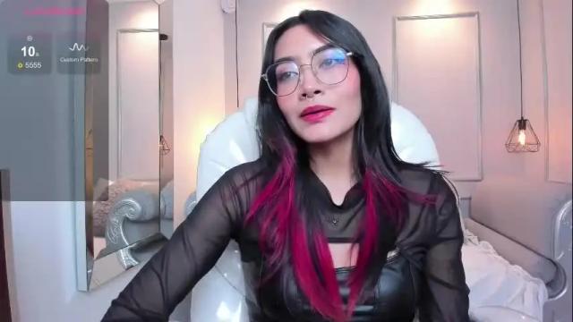 Image 3 of azurakindong Stream on Chaturbate on 16 days ago