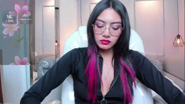 Image 6 of azurakindong Stream on Chaturbate on 4 days ago
