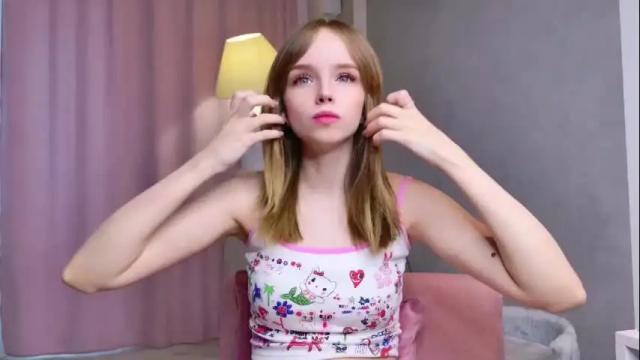 Image 2 of b4by_lol1 Stream on Chaturbate on 29 days ago