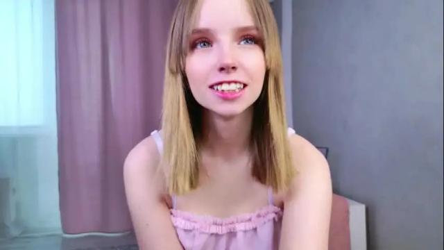 Image 3 of b4by_lol1 Stream on Chaturbate on 10 days ago