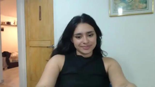 Image 2 of baabeeluu Stream on Chaturbate on 17 months ago