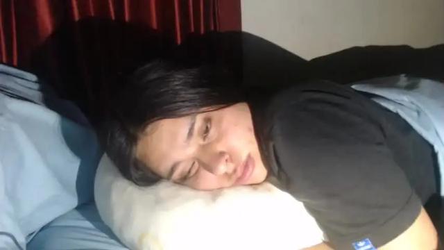 Image 8 of baabeeluu Stream on Chaturbate on 16 months ago