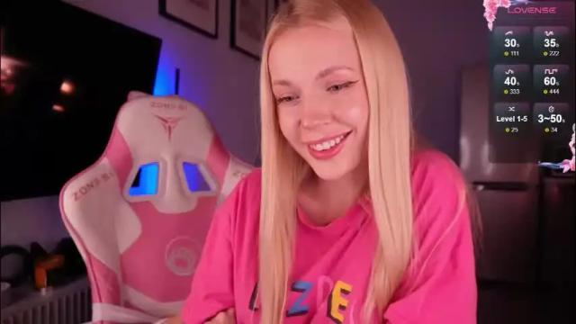 Image 2 of baaby_bon Stream on Chaturbate on 2 months ago