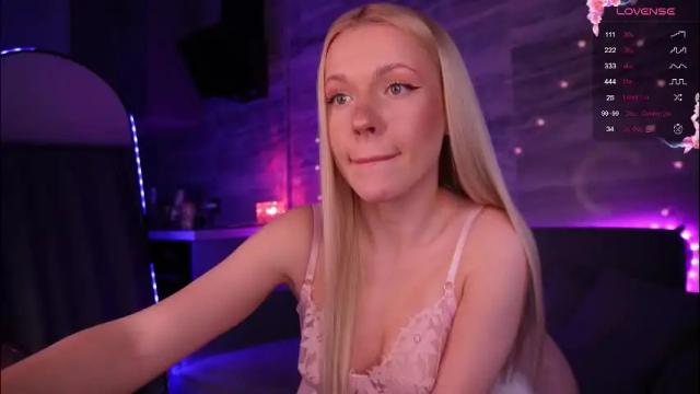 Image 3 of baaby_bon Stream on Chaturbate on 1 month ago