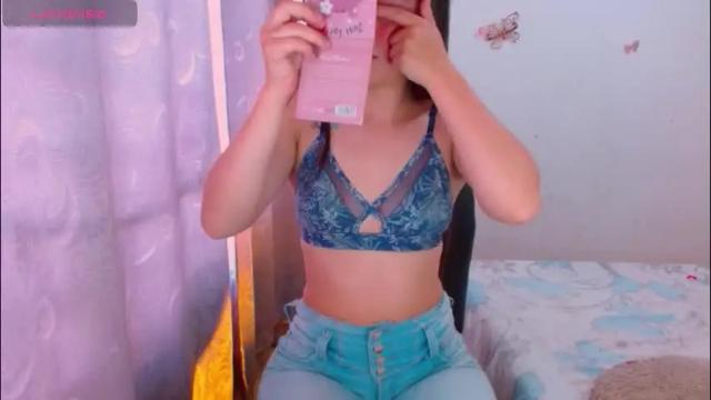 Image 3 of bab_ee02 Stream on Chaturbate on 21 days ago