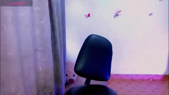 Image 6 of bab_ee02 Stream on Chaturbate on 15 days ago