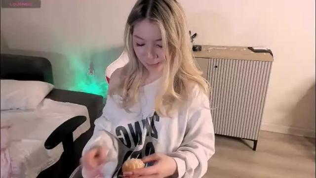 Thumbnail 1, babby_rabbit_'s Stream at Chaturbate, 7 hours ago