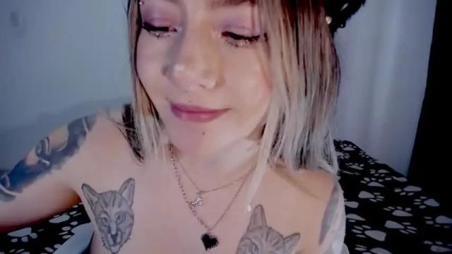Image 12 of babe_blondie Stream on Chaturbate on 16 months ago