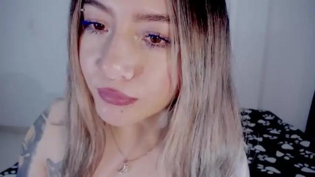 Image 10 of babe_blondie Stream on Chaturbate on 16 months ago