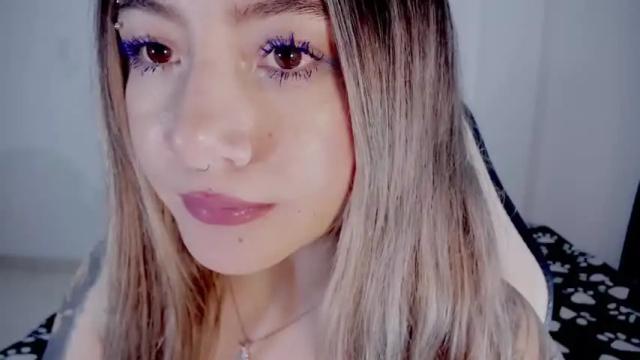 Image 11 of babe_blondie Stream on Chaturbate on 16 months ago