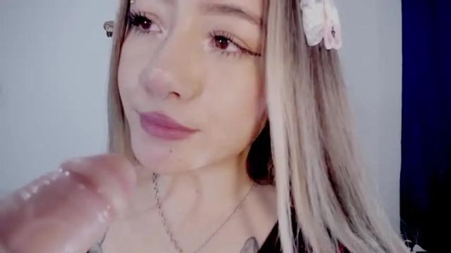 Image 11 of babe_blondie Stream on Chaturbate on 16 months ago
