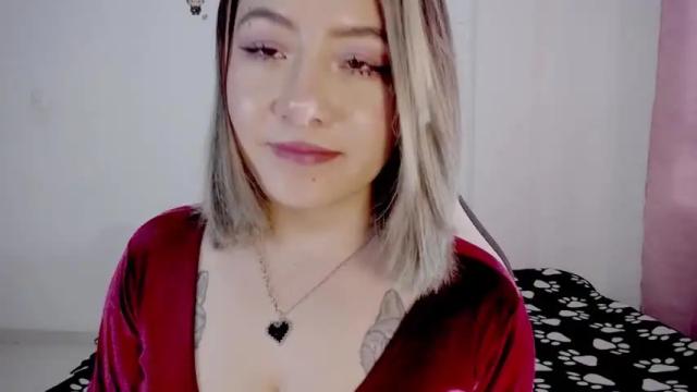 Image 10 of babe_blondie Stream on Chaturbate on 15 months ago