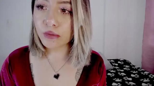 Image 12 of babe_blondie Stream on Chaturbate on 15 months ago