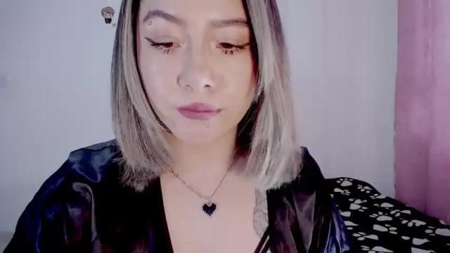 Image 2 of babe_blondie Stream on Chaturbate on 14 months ago