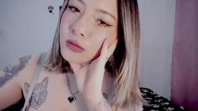 Image 4 of babe_blondie Stream on Chaturbate on 14 months ago