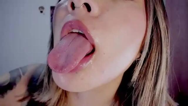 Image 7 of babe_blondie Stream on Chaturbate on 14 months ago
