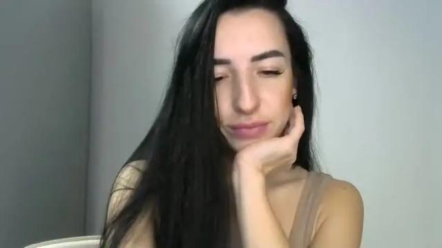 Image 6 of babe_sara Stream on Chaturbate on 15 months ago