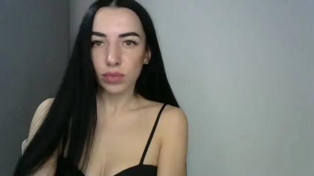 Image 2 of babe_sara Stream on Chaturbate on 13 months ago