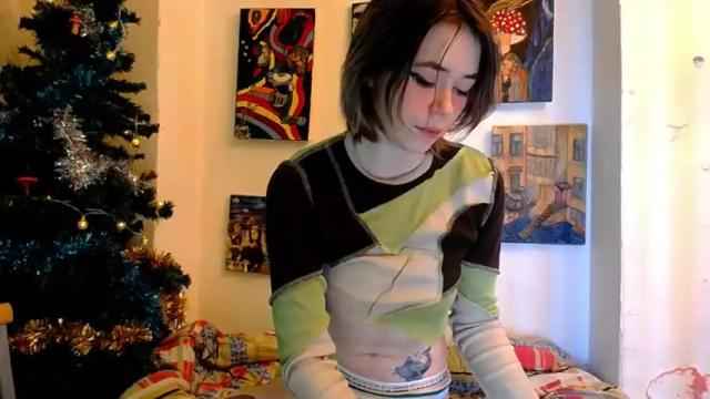 Image 4 of baby_ada Stream on Chaturbate on 14 months ago