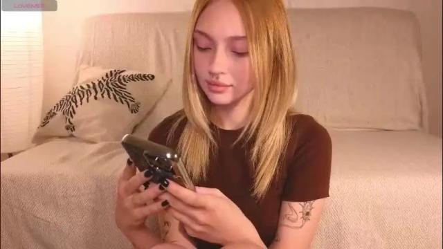 Image 6 of baby_adele Stream on Chaturbate on 1 month ago