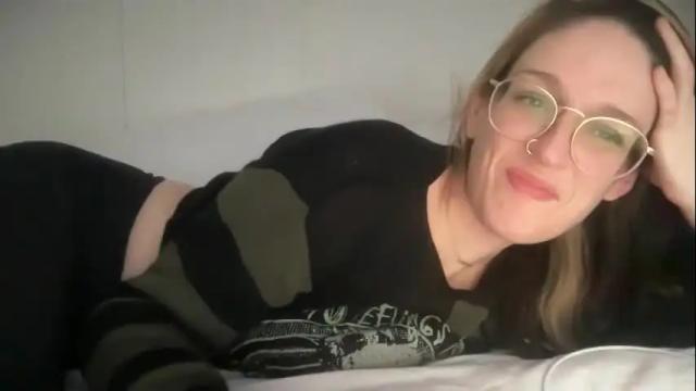 Image 11 of baby_girl_sub Stream on Chaturbate on 15 days ago