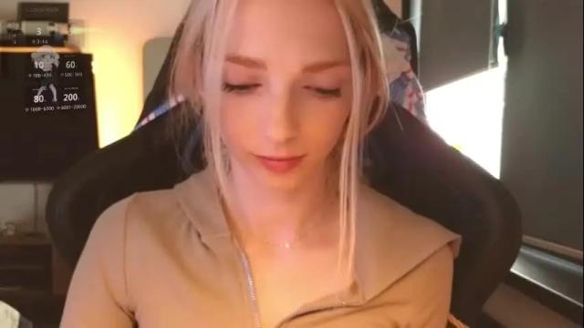 Image 3 of baby_gopn1k Stream on Chaturbate on 1 month ago