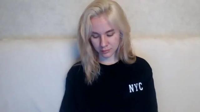 Image 2 of baby_kitte Stream on Chaturbate on 14 months ago