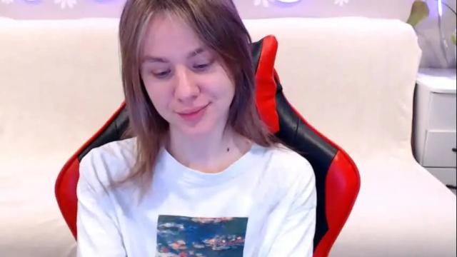 Image 2 of baby_kitte Stream on Chaturbate on 27 days ago