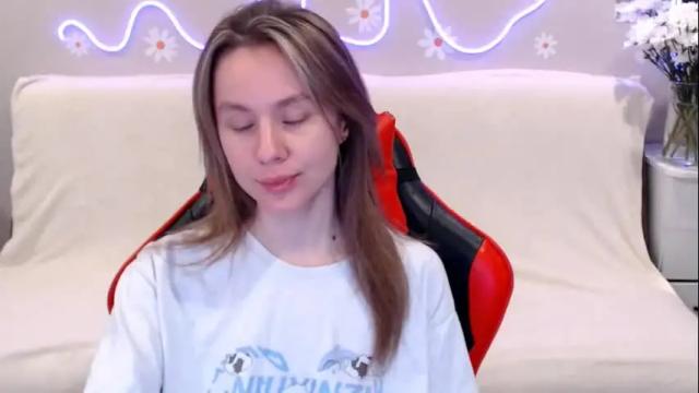 Image 7 of baby_kitte Stream on Chaturbate on 11 days ago