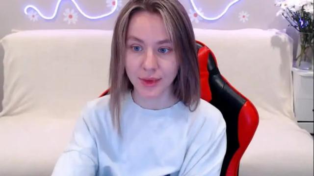 Image 3 of baby_kitte Stream on Chaturbate on 9 days ago