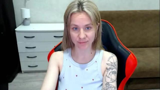 Image 4 of baby_kitte Stream on Chaturbate on 2 months ago